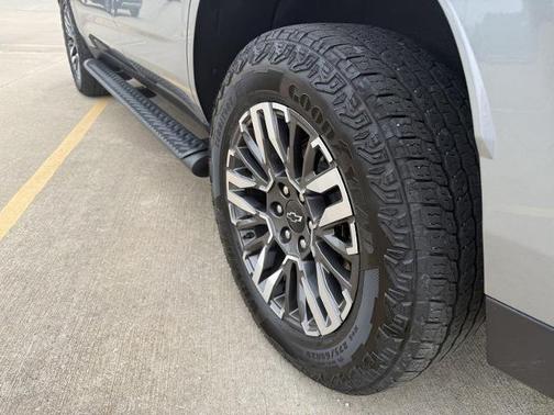 Sterling Gray Metallic 2025 Chevrolet Tahoe Z71