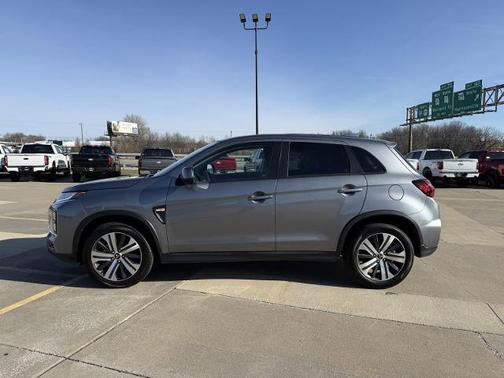 2025 Mitsubishi Outlander Sport ES