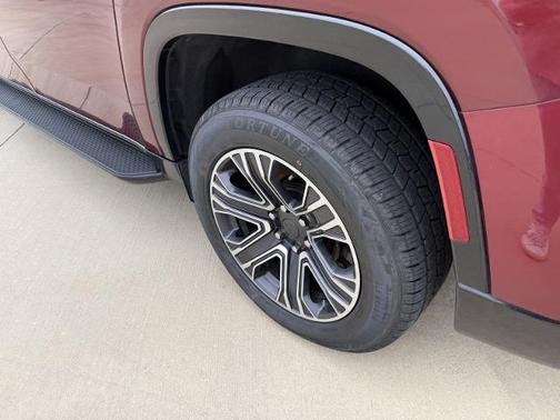 Velvet Red Pearlcoat 2024 Jeep Wagoneer SERIES II