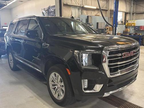 Onyx Black 2024 GMC Yukon SLT