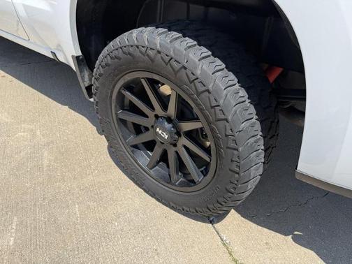 Summit White 2024 Chevrolet Silverado 1500 RST