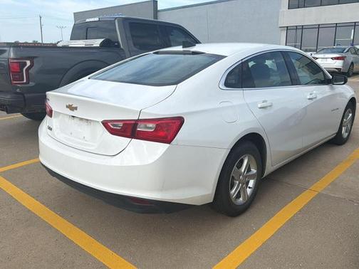 Summit White 2024 Chevrolet Malibu LS W/1FL