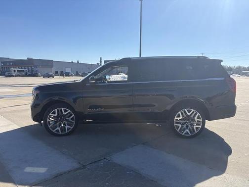 AGATE BLACK METALLIC 2025 Ford Expedition PLATINUM