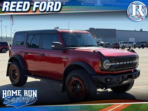 HOT PEPPER RED MET TINT CC 2023 Ford Bronco WILDTRAK