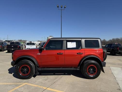 2023 Ford Bronco WILDTRAK