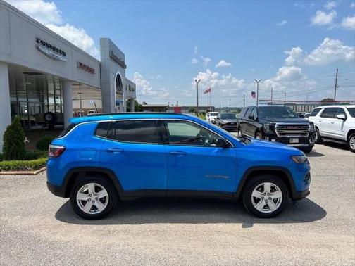 2022 Jeep Compass Latitude FWD