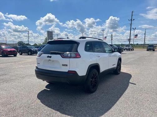 2023 Jeep Cherokee Altitude Lux 4x4