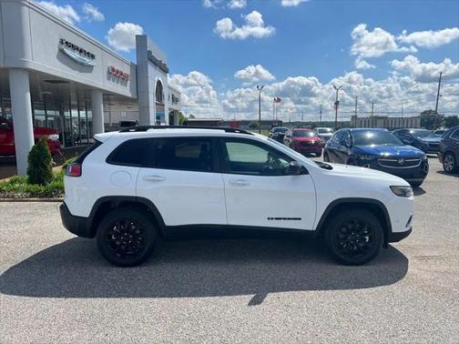 2023 Jeep Cherokee Altitude Lux 4x4