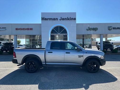 2024 RAM 1500 Classic Warlock Crew Cab 4x4 57' Box