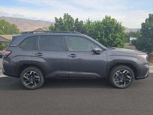 2025 Subaru Forester Hybrid Premium