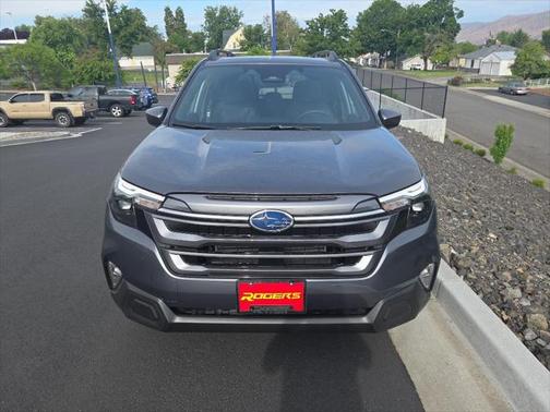 2025 Subaru Forester Hybrid Premium