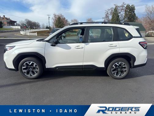 2025 Subaru Forester AWD