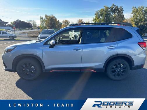 2023 Subaru Forester Sport