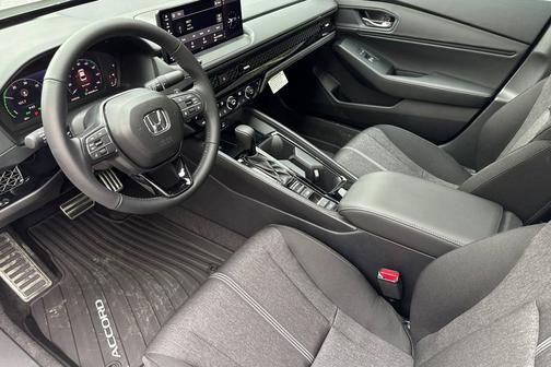 Platinum White Pearl 2026 Honda Accord Hybrid