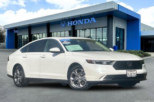 Platinum White Pearl 2024 Honda Accord