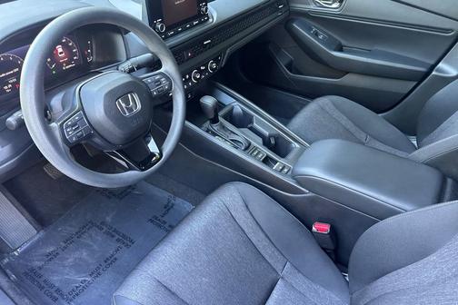 Platinum White Pearl 2024 Honda Accord