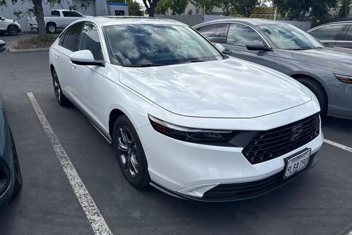 Platinum White Pearl 2024 Honda Accord