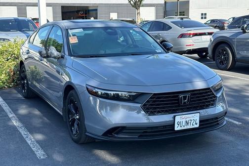 Urban Gray Pearl 2025 Honda Accord