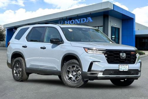 Sonic Gray Pearl 2025 Honda Pilot
