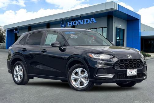 Crystal Black Pearl 2023 Honda HR-V