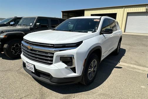 2025 Chevrolet Traverse LT