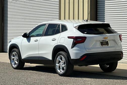 2024 Chevrolet Trax LS