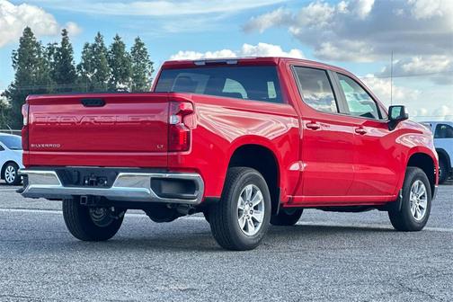 2025 Chevrolet Silverado 1500 LT