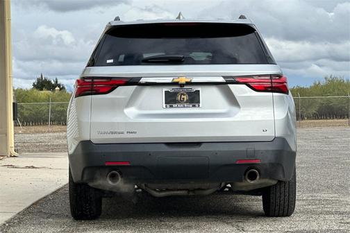 2022 Chevrolet Traverse LT Leather