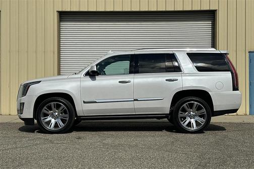 2017 Cadillac Escalade Premium Luxury