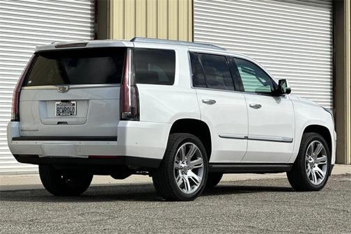 2017 Cadillac Escalade Premium Luxury