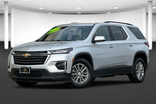 2022 Chevrolet Traverse LT Leather