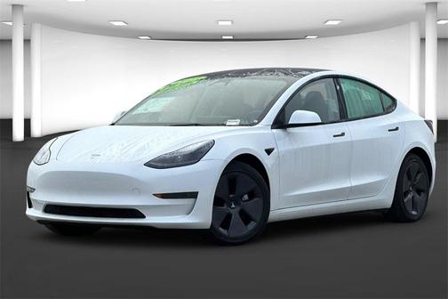 2023 Tesla Model 3 Standard Range