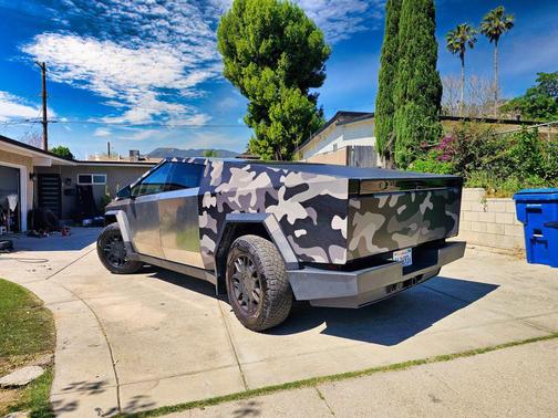 2024 Tesla Cybertruck All-Wheel Drive