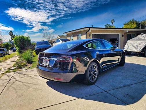 2018 Tesla Model S 100D