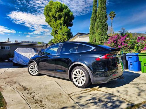 2019 Tesla Model X Long Range