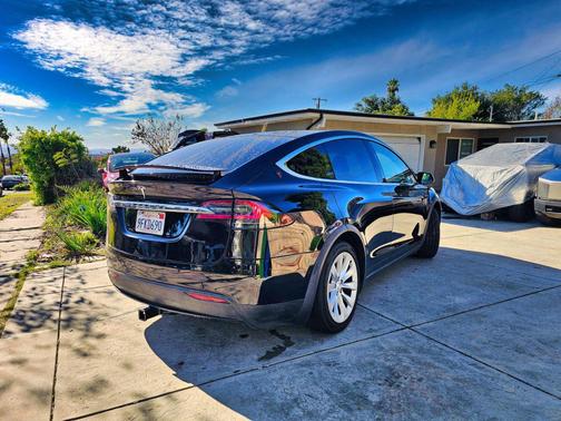 2019 Tesla Model X Long Range