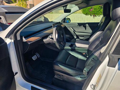 2021 Tesla Model Y Performance Dual Motor All-Wheel Drive