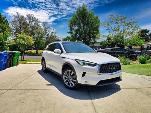 White 2020 INFINITI QX50 LUXE