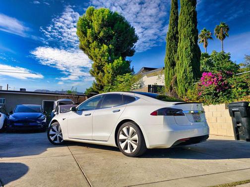 2021 Tesla Model S Long Range Plus