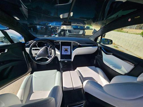 2018 Tesla Model X 100D