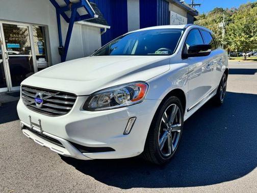 2017 Volvo XC60 T5 Dynamic
