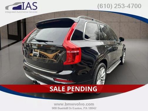 Onyx Black Metallic 2016 Volvo XC90 T6 Momentum
