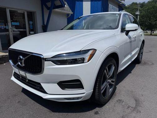 2021 Volvo XC60 T6 Momentum