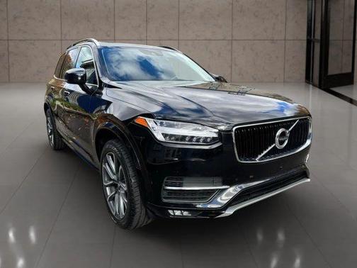 2019 Volvo XC90 T6 Momentum