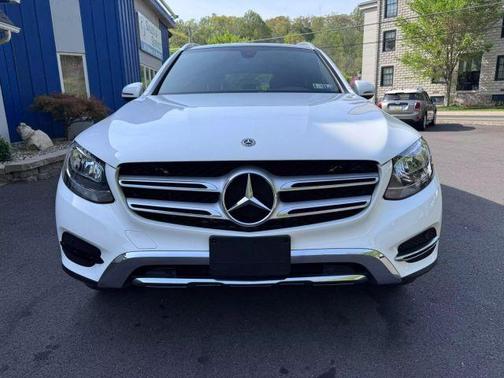 2018 Mercedes-Benz GLC 300 Base 4MATIC