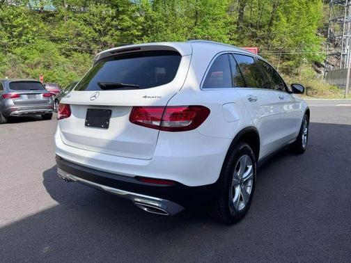 2018 Mercedes-Benz GLC 300 Base 4MATIC