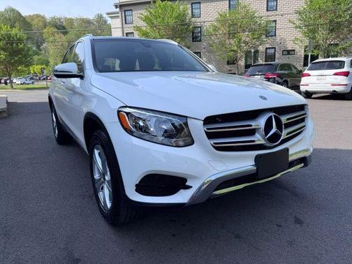 2018 Mercedes-Benz GLC 300 Base 4MATIC