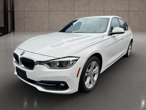 2018 BMW 330 i xDrive