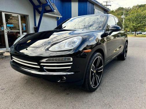 2014 Porsche Cayenne Platinum Edition