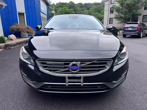 2017 Volvo S60 T5 Inscription Platinum